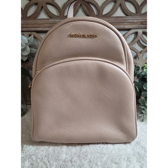 Michael Kors Abbey Medium Pebbled Leather Backpack Soft Pink - Picture 1 of 14